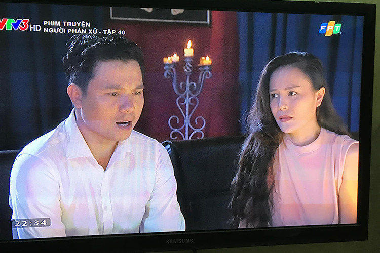 Trước "Những cô gái trong thành phố", cô từng đóng 2 bộ phim truyền hình đình đám "Người phán xử" và "Khi đàn chim trở về".