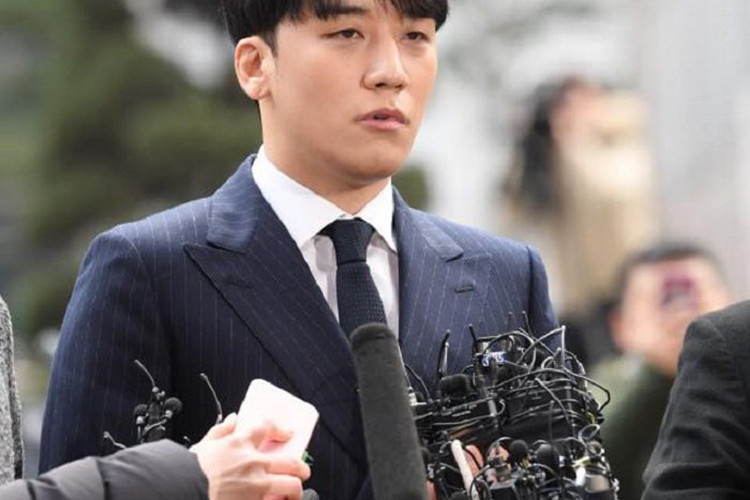 Theo KBS, Seungri và Yoo In Suk - chồng diễn viên Park Han Byul hợp tác thành lập câu lạc bộ Monkey Museum vào năm 2016. Cả hai đăng ký đây là một nhà hàng thay vì quán bar giải trí để trốn thuế. Ảnh: Chosun