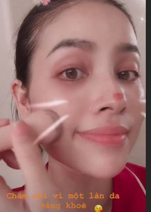 Gần đây, Phạm Hương lấn sân kinh doanh giống như nhiều mỹ nhân Việt khác.