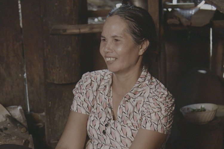 Trên VOV, H'hen Niê kể mẹ của cô là người phụ nữ rất hiện đại, luôn cập nhật và thay đổi theo xu hướng. Ảnh: BTC