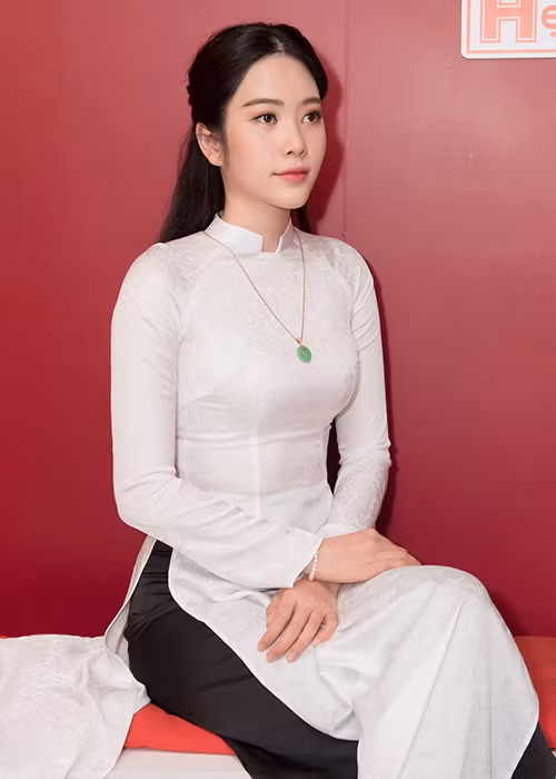 Sau tin don cuoi, mang bau, Nam Em noi dieu bat ngo