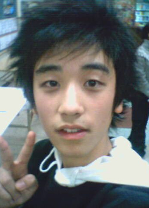 Năm 15 tuổi, Seungri lên Seoul sống tự lập để tìm cơ hội đổi đời. Ảnh: Twitter