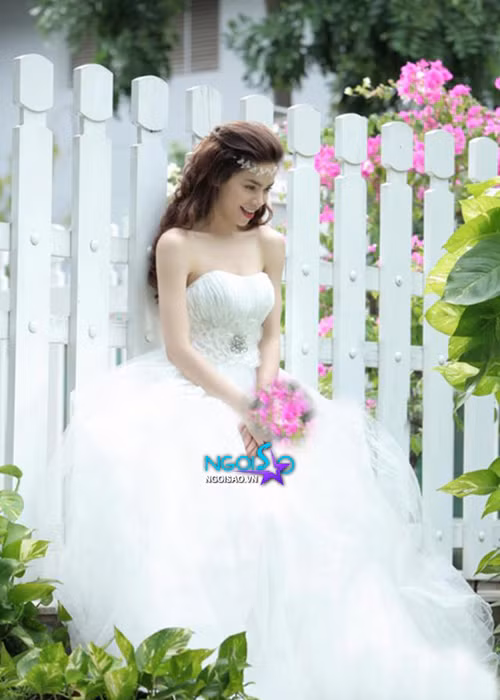 Mỗi lần hóa cô dâu, Hồ Ngọc Hà lại khiến fan phát sốt. Ảnh: FBNV