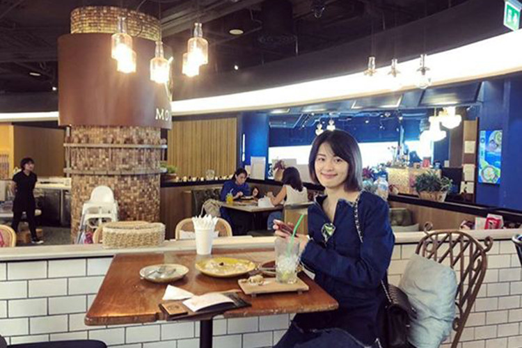 Hậu công khai tình mới, Hạ Vi khiến dân mạng ngỡ ngàng khi xuất hiện với vẻ tiều tụy, hốc hác. Ảnh: Vietnamnet