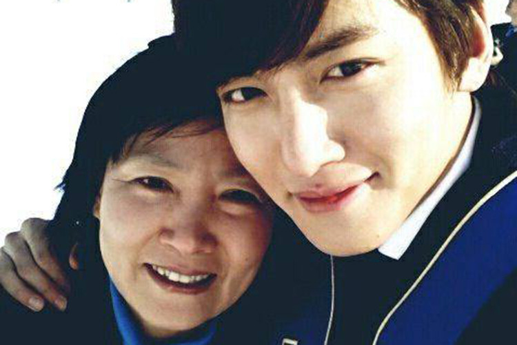 Nam diễn viên từng bỏ nhà đi vì không được mẹ ủng hộ thi vào trường sân khấu điện ảnh. Ảnh: Fanpage