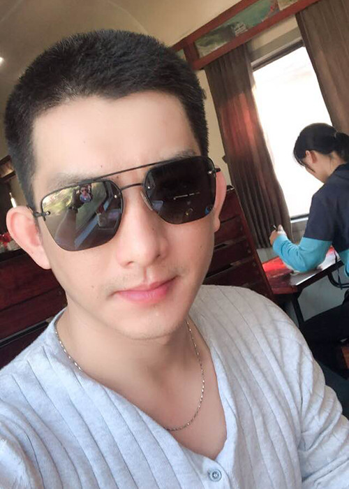 Khi con gái chào đời, Bảo Duy dường như phấn chấn, có động lực vượt qua khó khăn hơn. "Thế là đã có 3 nàng công chúa xinh đẹp và 1 hoàng tử. Sang năm chắc chắn sẽ sinh thêm 1 hoàng tử nữa. Con của ba Duy ai cũng thật là đẹp. Cảm ơn các con đã đến thế giới này”, anh tâm sự.