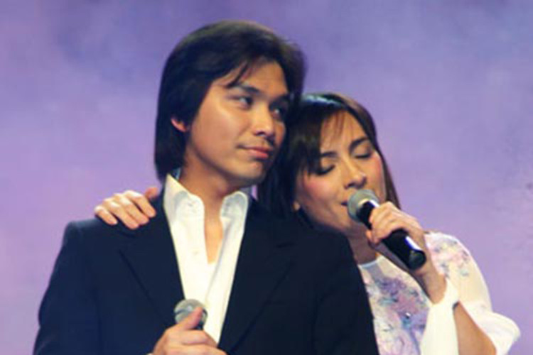 Đối với Mạnh Quỳnh, Phi Nhung không chỉ là bà mai cho anh và vợ mà còn là một tri kỷ. Ảnh: Khám phá