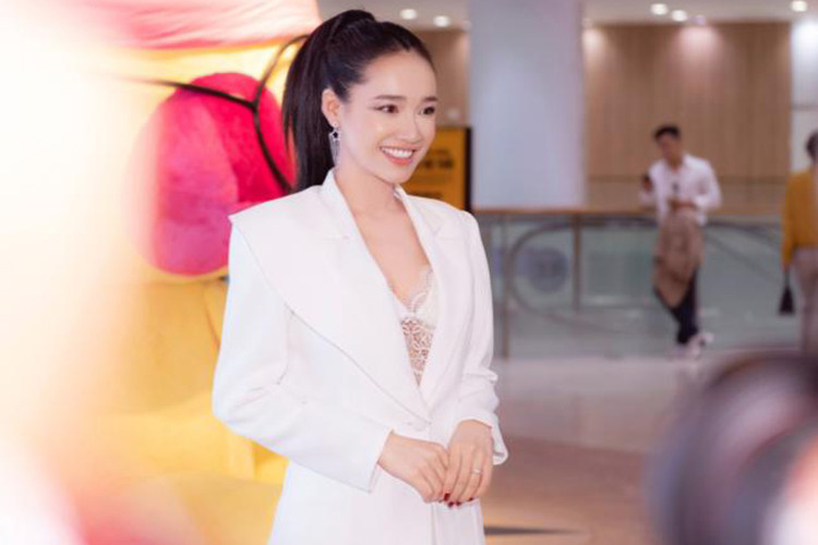 Nữ diễn viên tâm sự ông xã rất đảm đang, chăm sóc vợ rất kỹ như thường chuẩn bị đồ ăn sáng cho vợ, thậm chí mỗi ngày một thực đơn. Ảnh: Khám phá