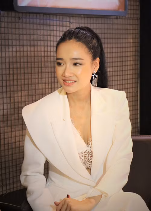 Nhã Phương cũng cho biết, cô được nhà chồng yêu thương nên cảm thấy rất may mắn. Ảnh: Dân Việt