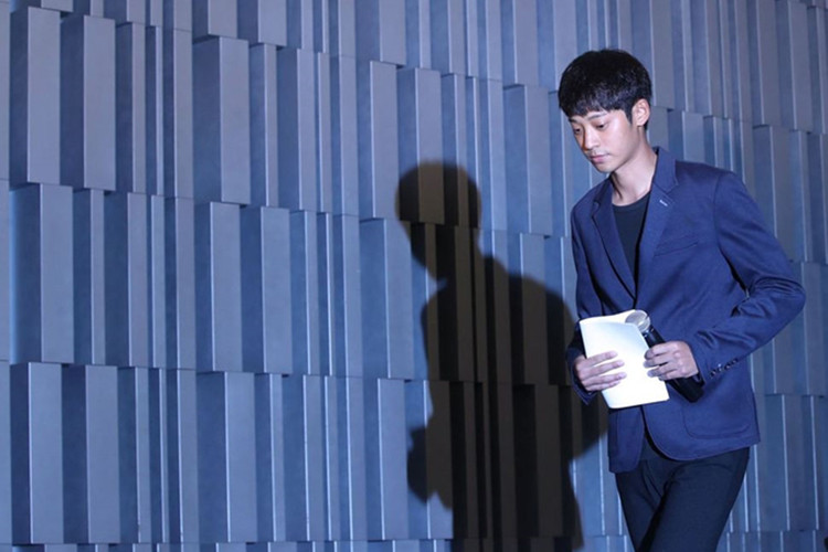 Jung Joon Young sinh năm 1989, là ca sĩ kiêm nhạc sĩ khá nổi tiếng tại Hàn Quốc. Ảnh: hankookilbo