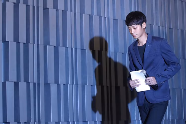 Jung Joon Young sinh năm 1989, là ca sĩ kiêm nhạc sĩ khá nổi tiếng tại Hàn Quốc. Ảnh: hankookilbo