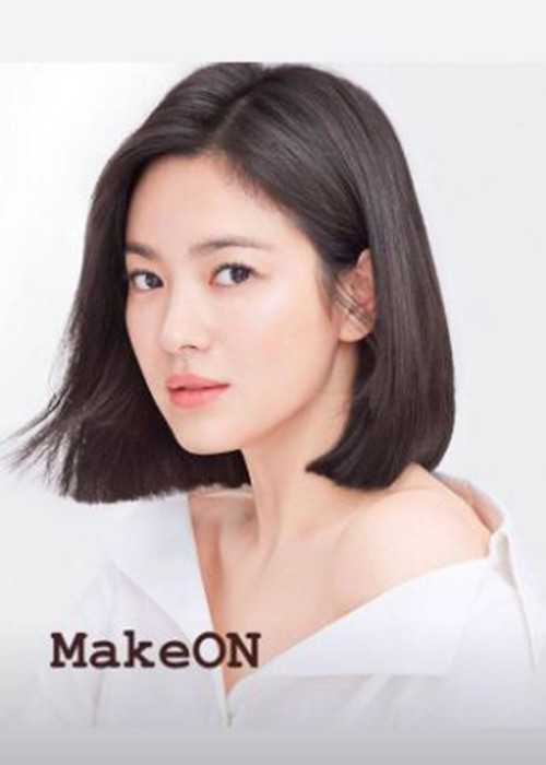 Thường xuyên đăng tải hình ảnh của mình nhưng Song Hye Kyo quyết không nói về tin đồn ly hôn với Song Joong Ki.