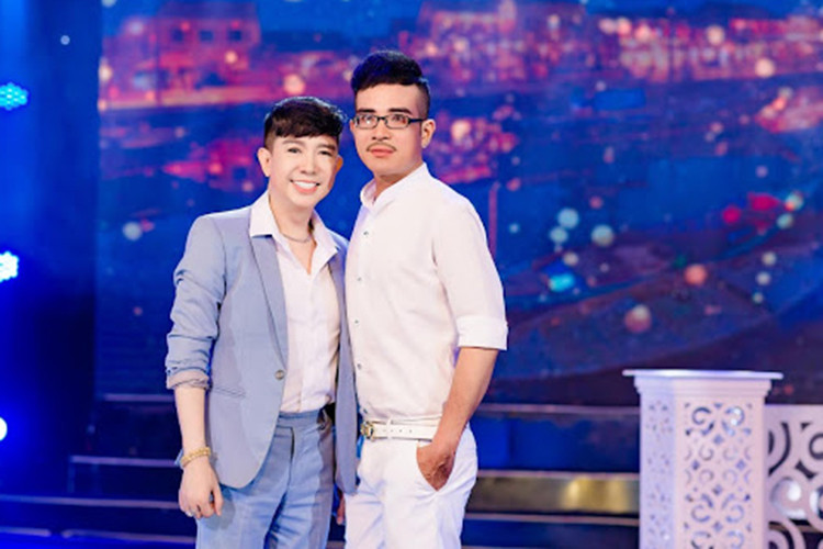 Theo Dân Việt, Vương Bảo Tuấn đã có gia đình, con trai cũng đã lớn. Ảnh: Tiếp thị gia đình