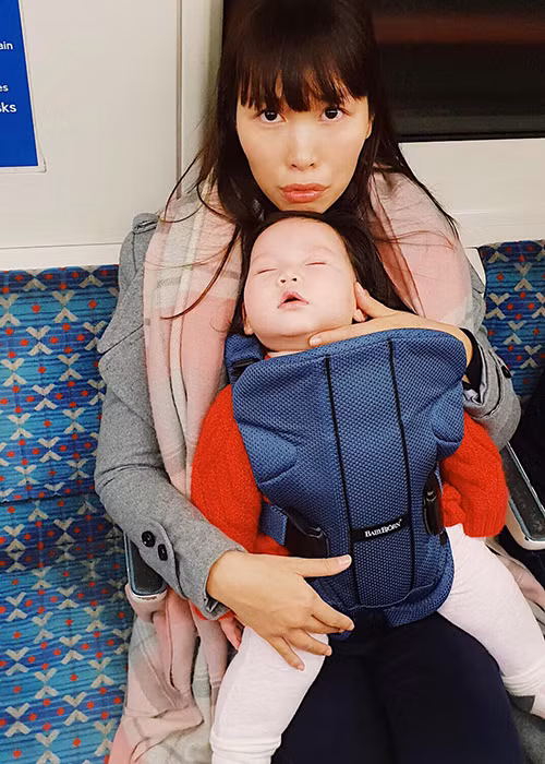 Chia sẻ về con gái, Hà Anh hài hước cho rằng bé giống bố ở tính háu ăn và thiếu kiên nhẫn.