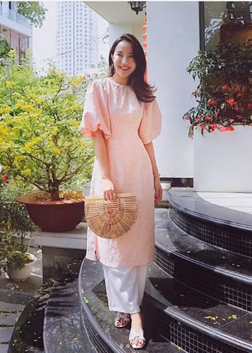 Dương như Xuân Thảo đang có cuộc sống khá thoải mái, vui vẻ bên gia đình, bạn bè sau nghi vấn chia tay Phan Thành.