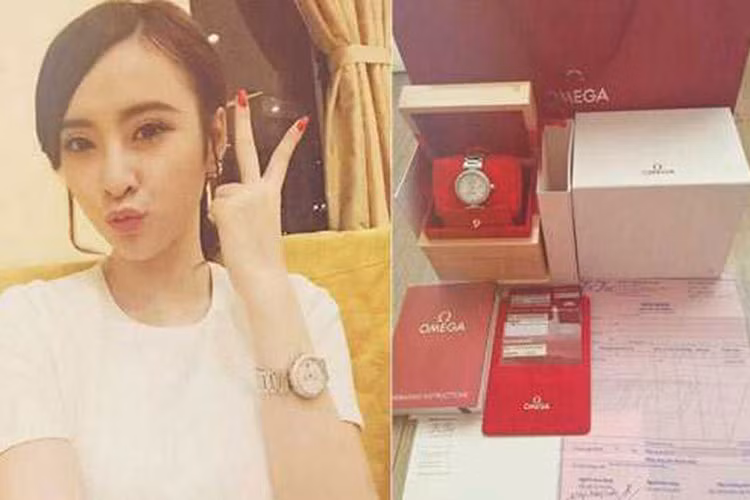 Sao Việt khoe hàng hiệu gây tranh cãi còn có Angela Phương Trinh. Khi khoe chiến tích mua sắm kèm hóa đơn để chứng minh không mua hàng nhái, cô bị dân mạng chỉ trích. Ảnh: VTC