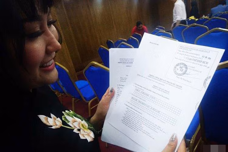 Đông đảo cư dân mạng cho rằng nữ diễn viên đang phải chịu nhiều biến chứng của việc dao kéo quá đà. Ảnh: Khám phá