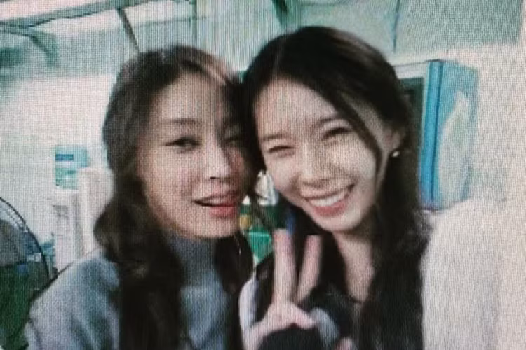 Yoon Ji Oh là bạn thân của Jang Ja Yeon 1 năm nhưng 10 năm qua luôn đi tìm công lý cho nữ diễn viên quá cố. Ảnh: FBNV