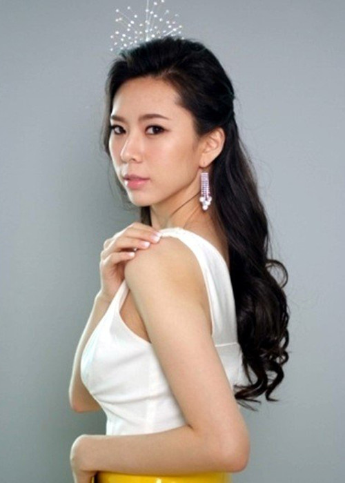 Sau vụ án của cô bạn thân, Yoon Ji Oh đóng 2 bộ phim nhưng không nhận được sự chú ý của khán giả. Ảnh: Hancinema