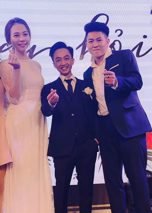 Hình ảnh Đàm Thu Trang trong lễ ăn hỏi với Cường Đô la nhận được sự chú ý của đông đảo cư dân mạng vào cuối tháng 1/2019. Theo những đồn đoán, cặp đôi sẽ làm đám cưới vào tháng 5 tới đây.