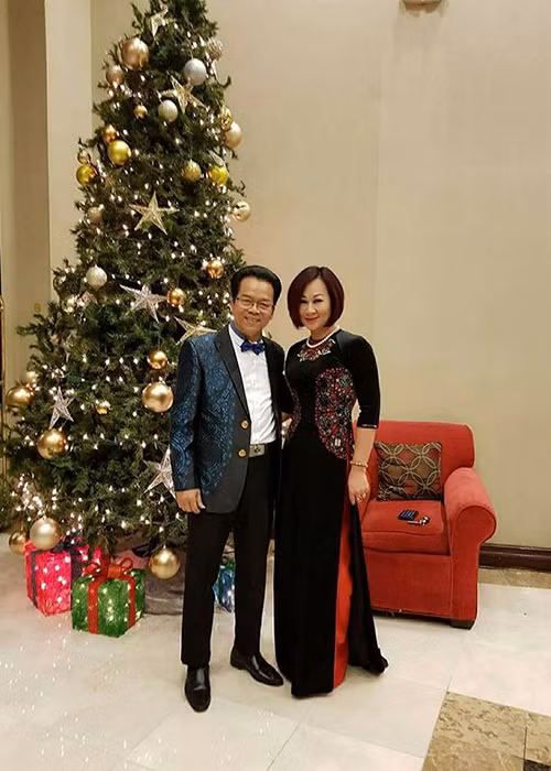 Dù không còn là vợ chồng, cả hai vẫn dành cho nhau những lời tốt đẹp. Ảnh: Tiền Phong