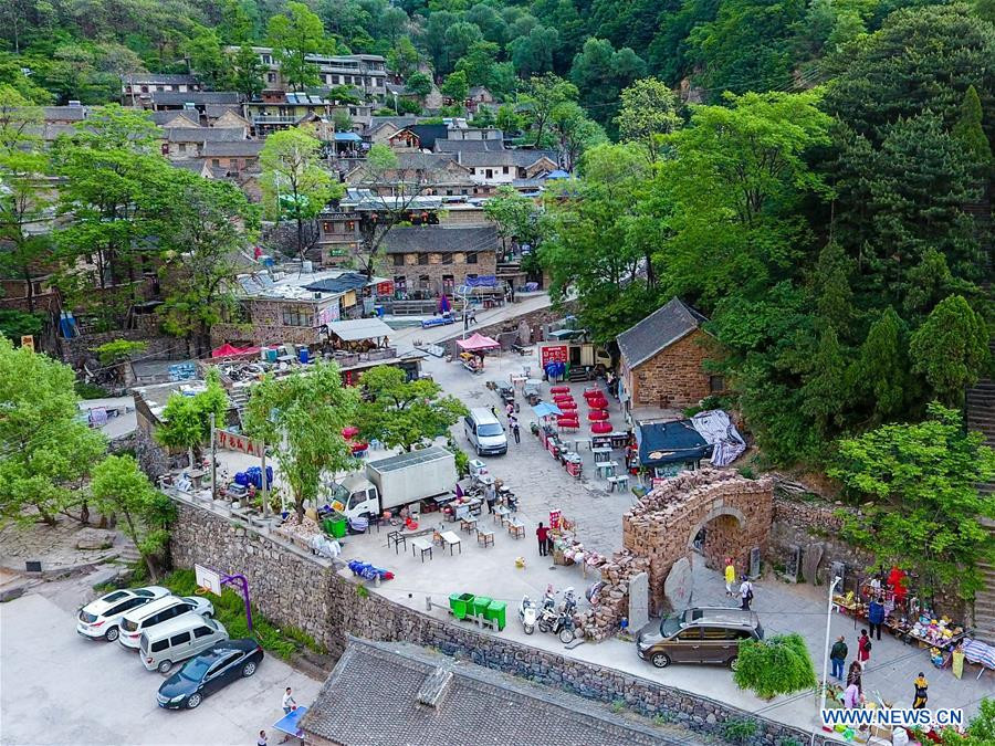 Guoliang dần trở thành điểm thu hút khách du lịch kể từ những năm 1990.