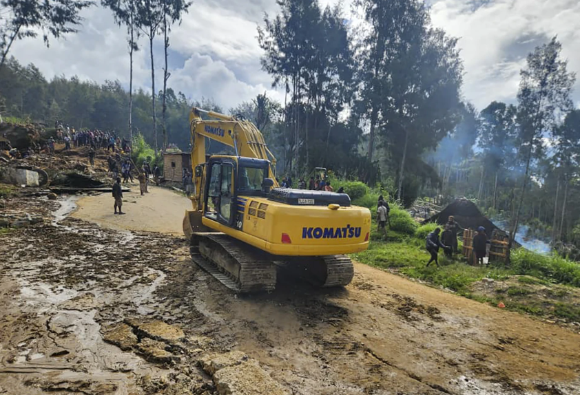 Hãi hùng hiện trường lở đất hơn 670 người chết ở Papua New Guinea - Hình 4 Hai hung hien truong lo dat hon 670 nguoi chet o Papua New Guinea-Hinh-4
