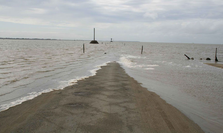 Nối Vịnh Burnёf với đảo Noirmoutier, Passage du Gois là một con đường kỳ lạ ở nước Pháp. (Nguồn ảnh: Istock, TT, BP)
