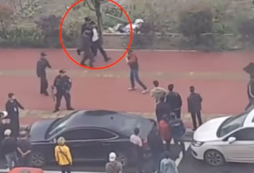 Thong tin moi vu dam dao hon 20 nguoi thuong vong o Trung Quoc-Hinh-2