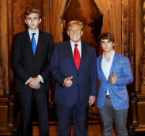 Nhiều ý kiến cho rằng một trong những điều giúp Barron sở hữu chiều cao vượt trội chính là sở thích chơi thể thao của cậu.