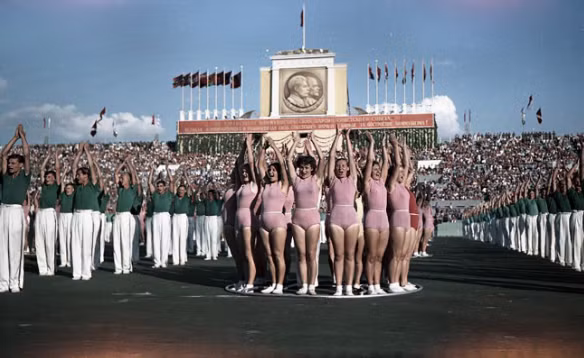 Liên Xô rất chú trọng đến thể thao và hoạt động thể chất.