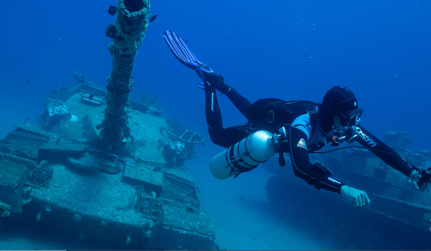 Theo Reuters, bảo tàng quân sự dưới nước này nằm dưới đáy biển gần thành phố Aqaba, Jordan. (Nguồn ảnh: Reuters, Arabdivers)