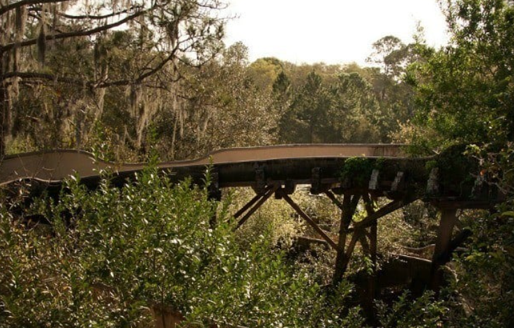 Những năm sau khi mở cửa, công viên này rất nhộn nhịp, đông đúc.