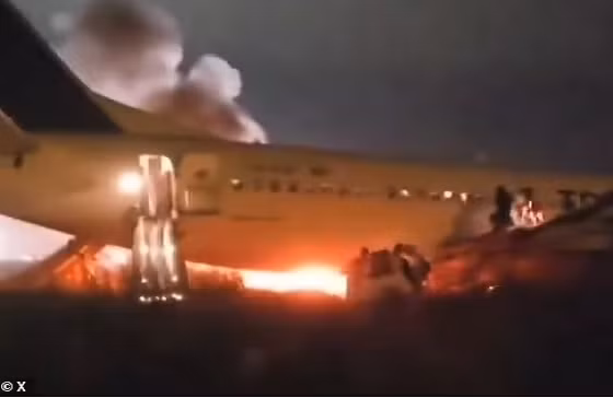 May bay cho khach boc chay sau khi lao khoi duong bang