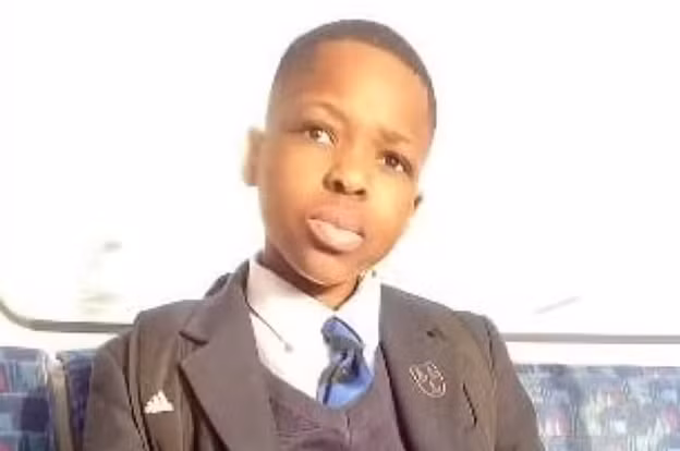 Be trai 14 tuoi thiet mang trong vu tan cong bang kiem