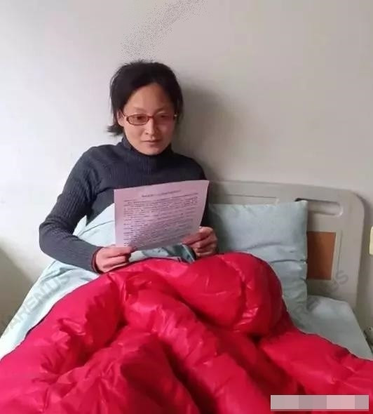 Phia sau cau chuyen be gai 7 tuoi quy xuong cau xin 