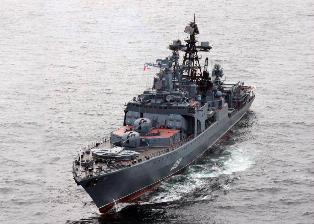 Tuy vậy chưa có bất kỳ khẳng định nào từ hải quân Nga hay không quân Anh về việc vũ khí trên tàu chống ngầm Phó đô đốc Kulakov trong tư thế chuẩn bị được kích hoạt. Nếu điều này xảy ra, có lẽ đã có báo cáo từ phi công tiêm kích và gây ra sóng gió ngoại giao.