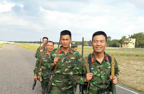 Trong vòng 2 này, Đội tuyển Bắn tỉa QĐND Việt Nam đã thi đấu nỗ lực nhưng chưa thể tạo đột biến do chúng ta có ít thời gian luyện tập các bài thi này. Hơn nữa, các đội bạn rất mạnh, có nhiều kinh nghiệm thi đấu và giỏi thực sự.