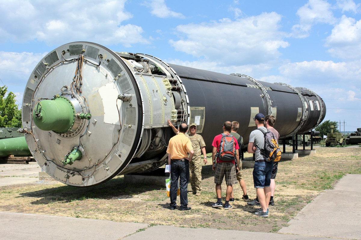 Tháng 1/1985, Perimeter được chính thức biên chế vào lực lượng hạt nhân chiến lược Liên Xô, 5 năm sau, hệ thống được nâng cấp mang mật danh là Perimeter-RC.