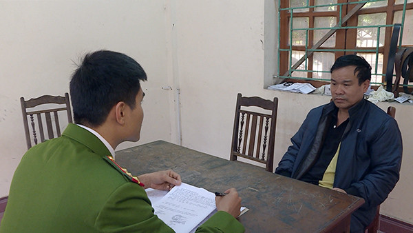 Quan ly ca phe Hong Lau Mong “dieu dao” ban dam the nao?