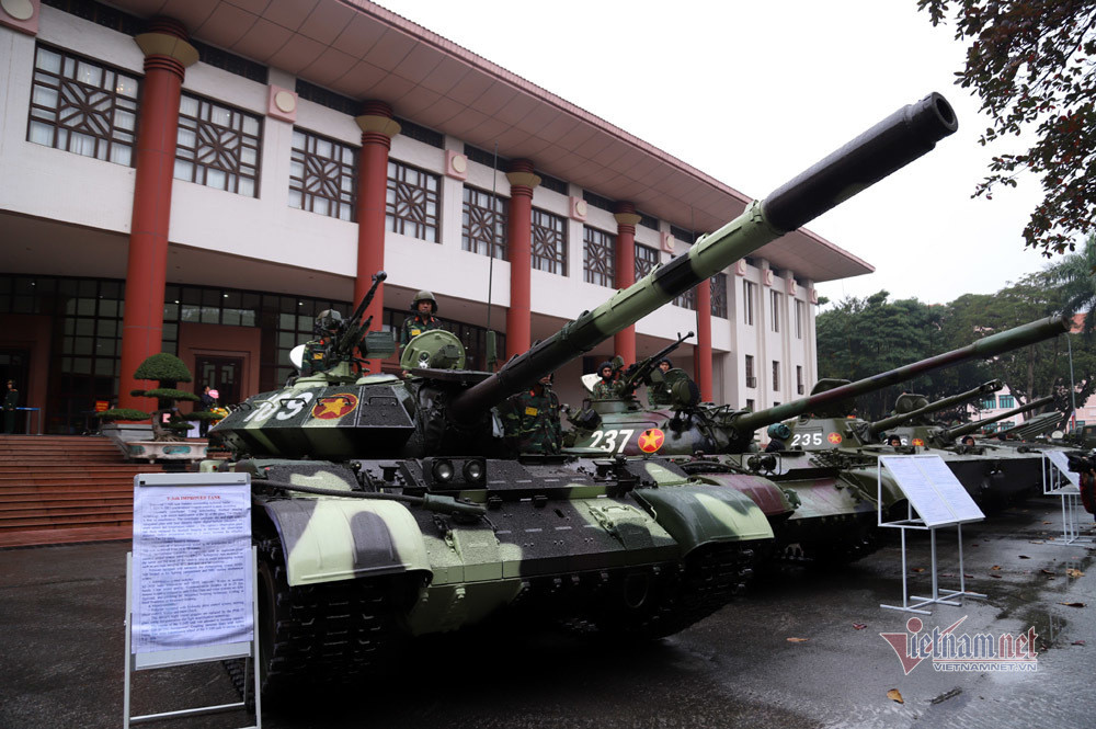 Bo doi xe tang, xe boc thep manh nhat Viet Nam tu hoi trong ngay dac biet-Hinh-2