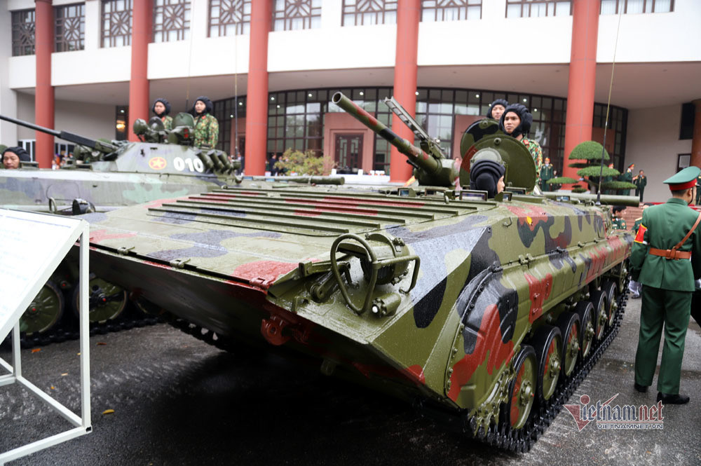 Bo doi xe tang, xe boc thep manh nhat Viet Nam tu hoi trong ngay dac biet-Hinh-4