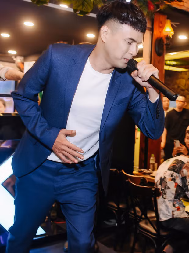 Ho Quang Hieu lan dau noi ve scandal doi tu gay xon xao thoi gian vua qua-Hinh-2