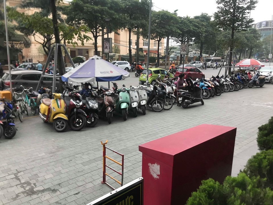 Bao ve danh phu nu truoc Trung tam thuong mai Artemis: Moi cai tao o tu ve