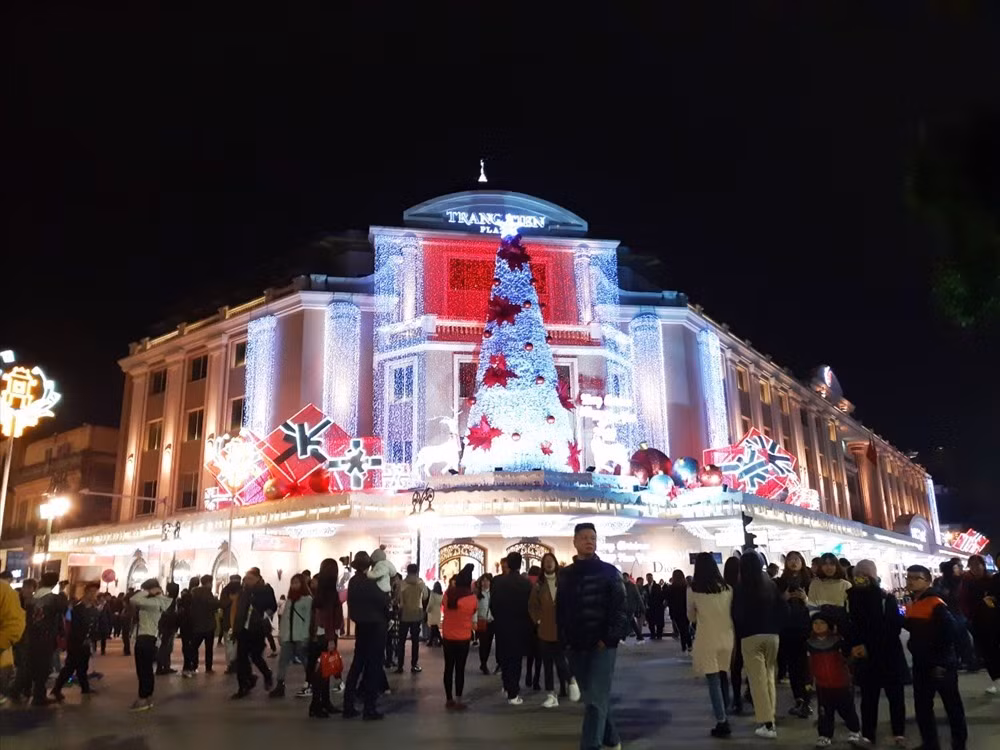Các khu trung tâm thương mại cũng là địa điểm không thể bỏ lỡ trong ngày nghỉ Tết Dương lịch 2020. Ảnh: LDO.