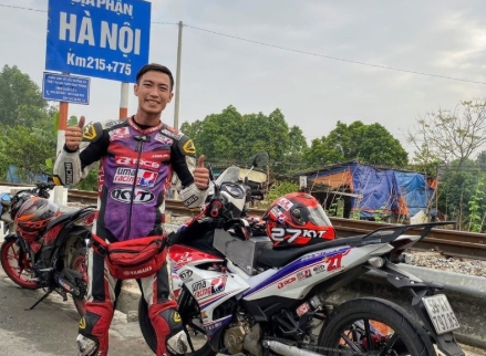 Phuot thu di 1.700km bang xe may chua den 20 gio se bi phat nang?