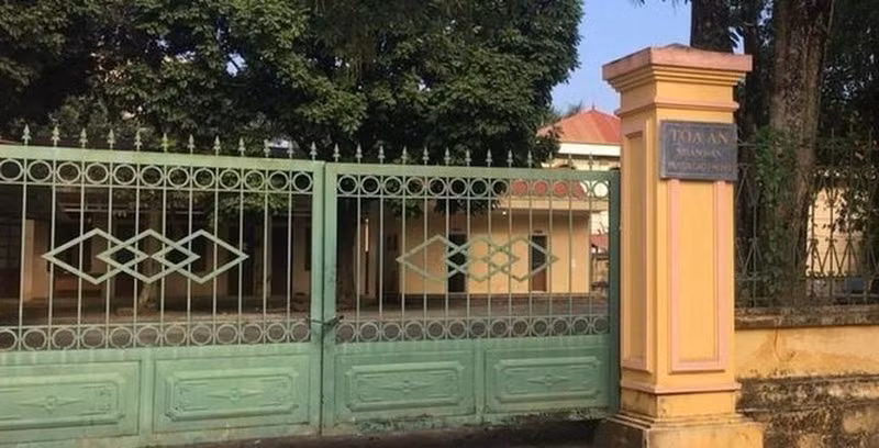 “Diem danh” chieu tro cua can bo gian doi de lot vao co quan Nha nuoc