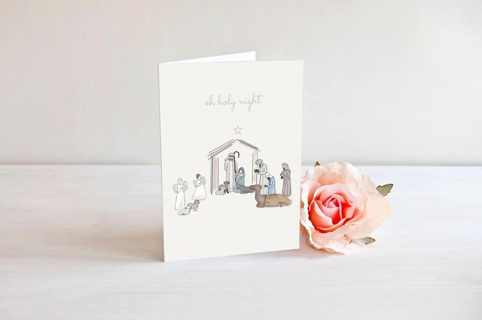 Thiệp Giáng sinh màu trắng: Tại nhiều quốc gia, đỏ là sắc màu chủ đạo khi nhắc về Giáng sinh. Tuy nhiên, với người Nhật, đó là màu dành cho những tờ cáo phó. Vì vậy, thiệp Giáng sinh của họ thường là màu trắng, tượng trưng cho sự trong sạch. Ảnh: Shutterstock.