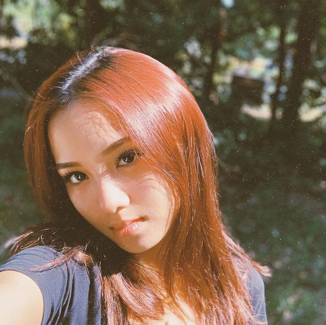 Lê Trúc Anh (sinh năm 1998) - bạn gái cũ của vlogger Huyme là cô gái nhận được sự quan tâm lớn của dân mạng dù không hoạt động nghệ thuật. Trúc Anh hiện là sinh viên ngành Hội họa của một trường quốc tế tại Sài Gòn. 9X chiếm được nhiều thiện cảm của dân mạng nhờ tính cách thẳng thắn, gương mặt có nhiều nét lai Tây.