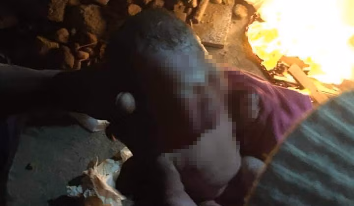 Vu be trai bi bo roi trong thung rac, bo me da den nhan con